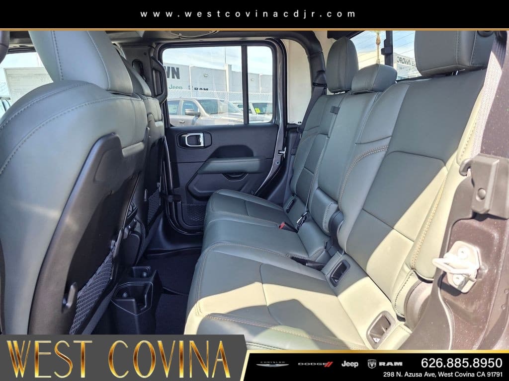 2026 Jeep Gladiator Mojave thumbnail 14