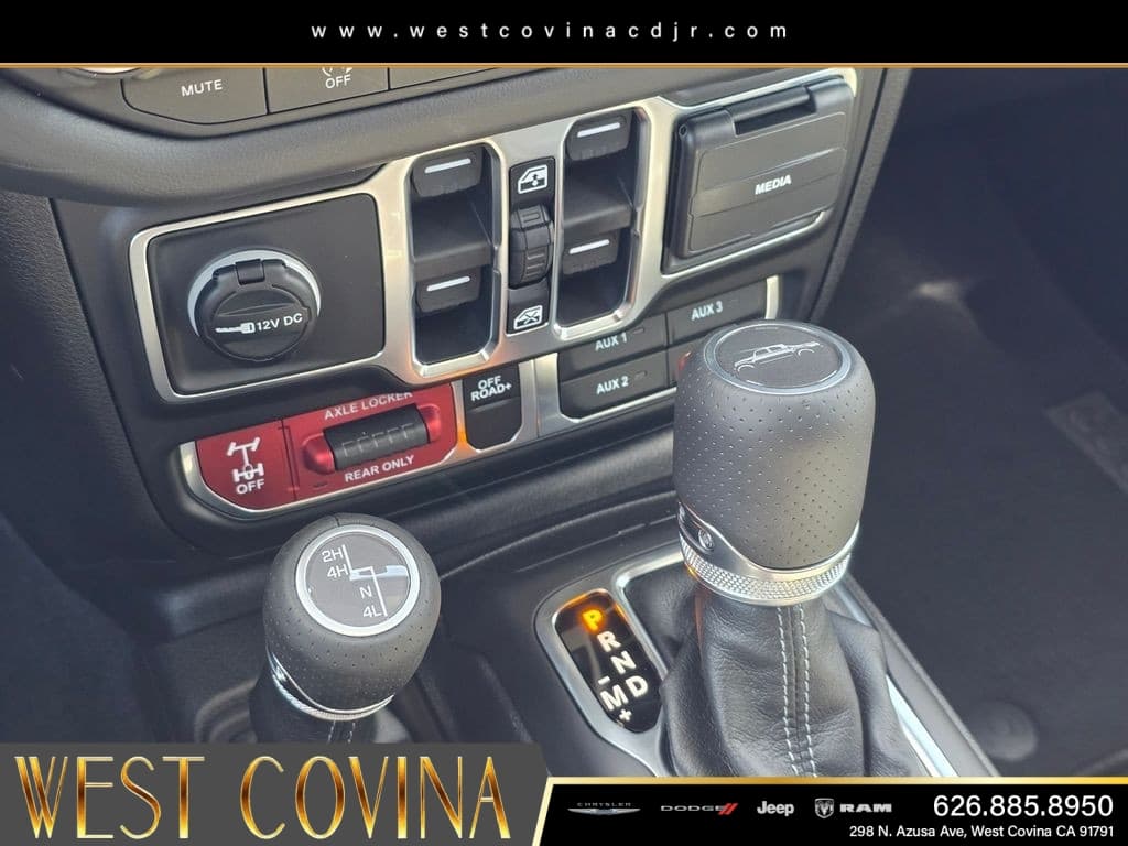 2026 Jeep Gladiator Mojave thumbnail 21