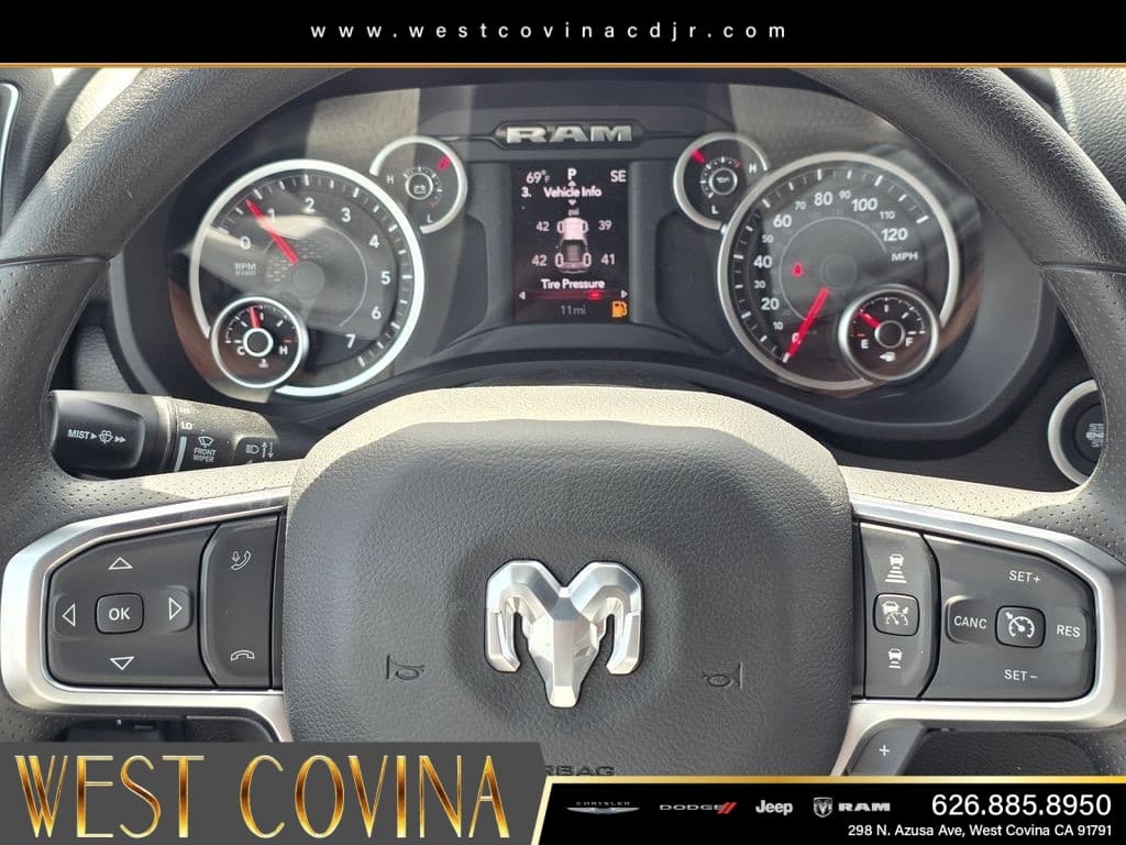 2026 RAM 1500 Big Horn/Lone Star thumbnail 18
