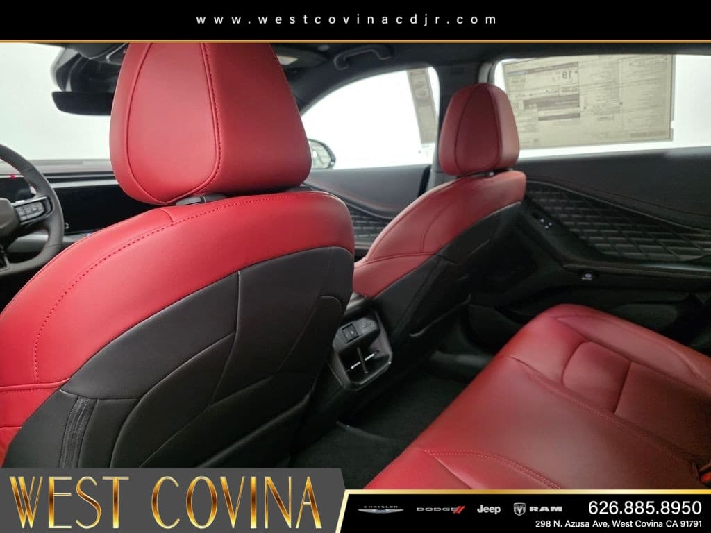 2026 Dodge Charger Scat Pack Plus thumbnail 14