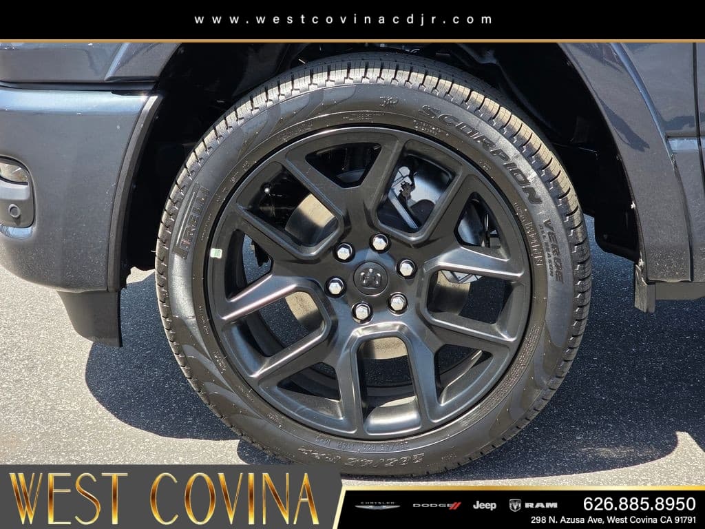 2026 RAM 1500 Laramie thumbnail 9