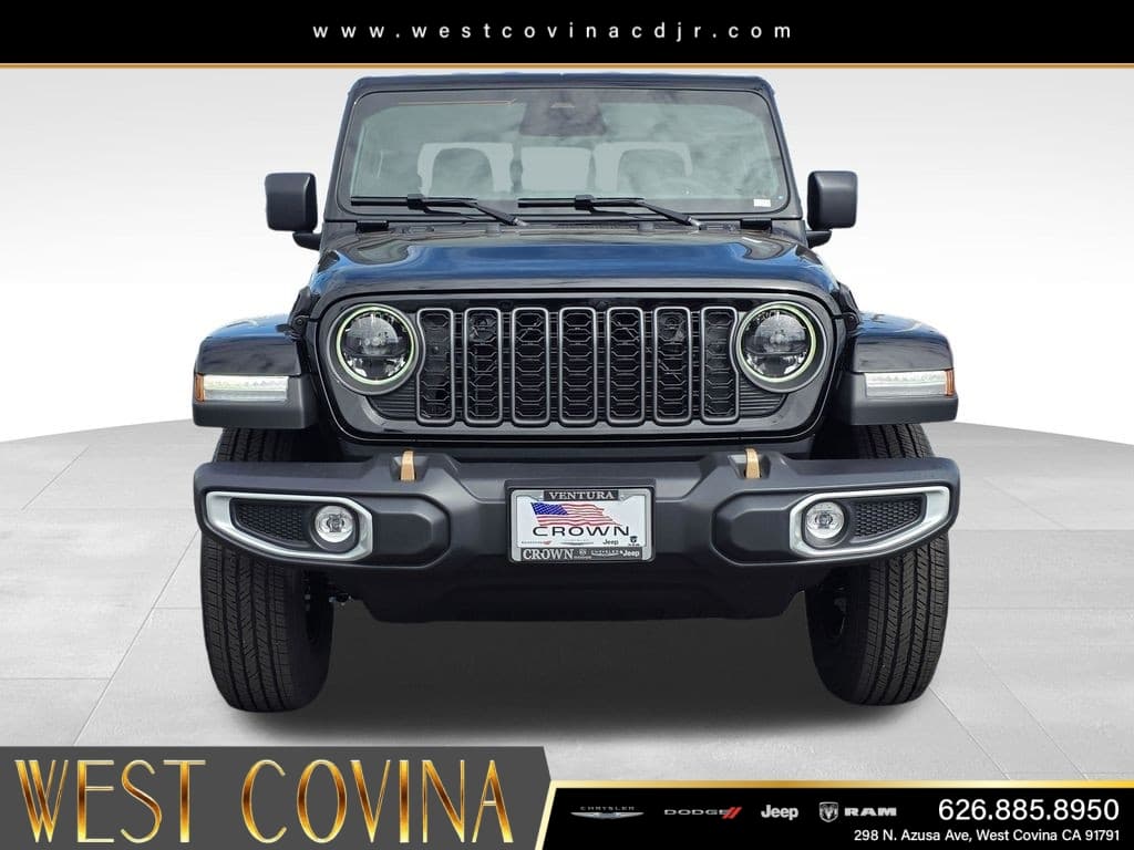 2026 Jeep Gladiator 85th Anniversary Edition thumbnail 2