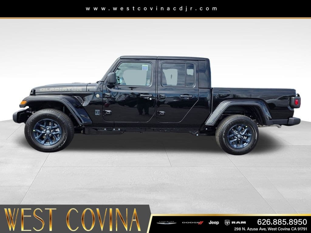 2026 Jeep Gladiator 85th Anniversary Edition thumbnail 8