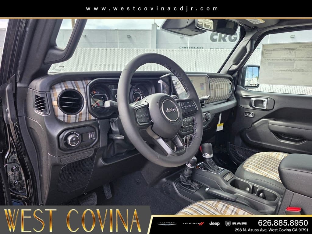 2026 Jeep Gladiator 85th Anniversary Edition thumbnail 17
