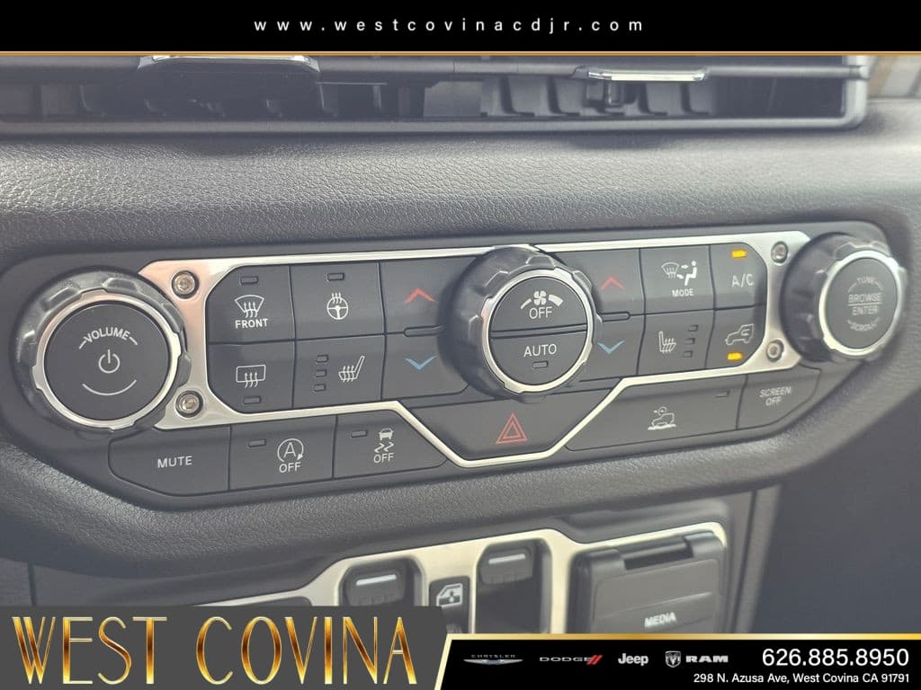 2026 Jeep Gladiator 85th Anniversary Edition thumbnail 19