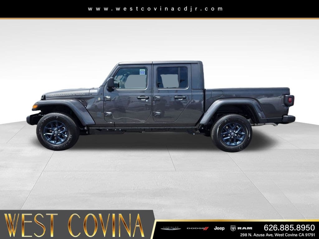 2026 Jeep Gladiator 85th Anniversary Edition thumbnail 8