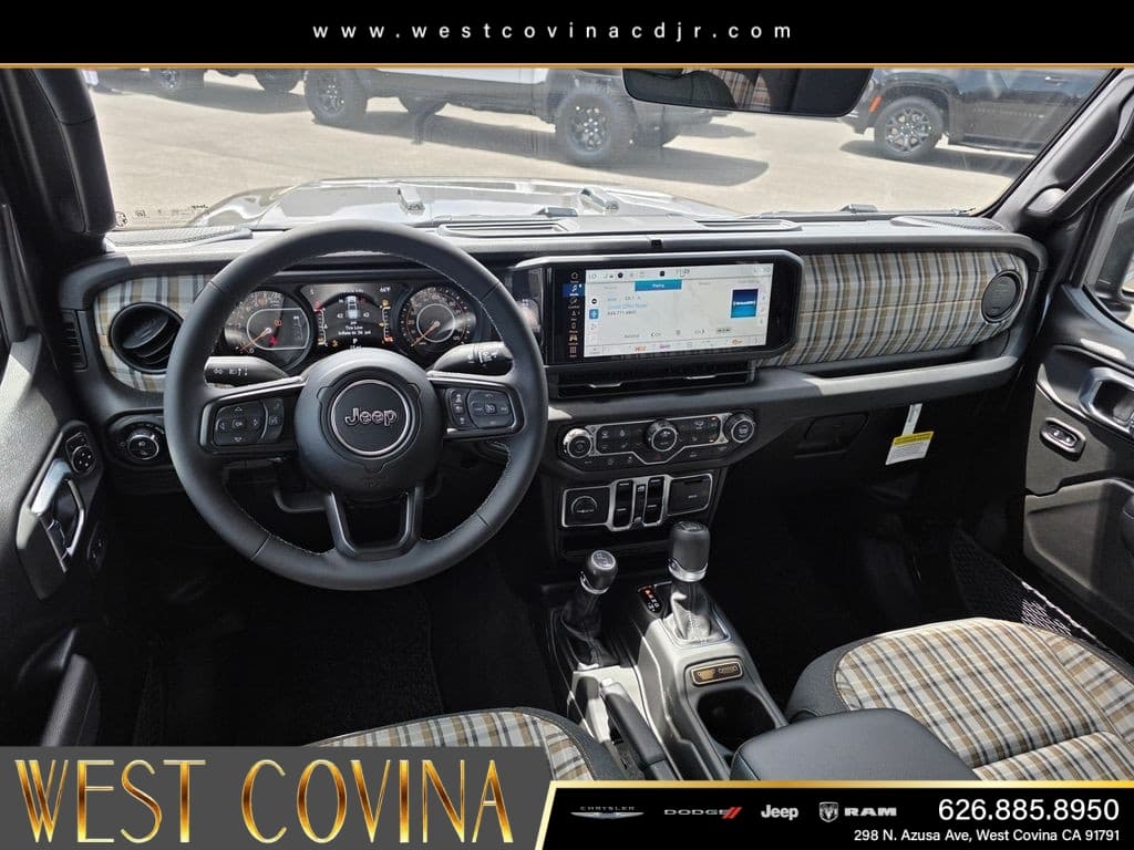 2026 Jeep Gladiator 85th Anniversary Edition thumbnail 11