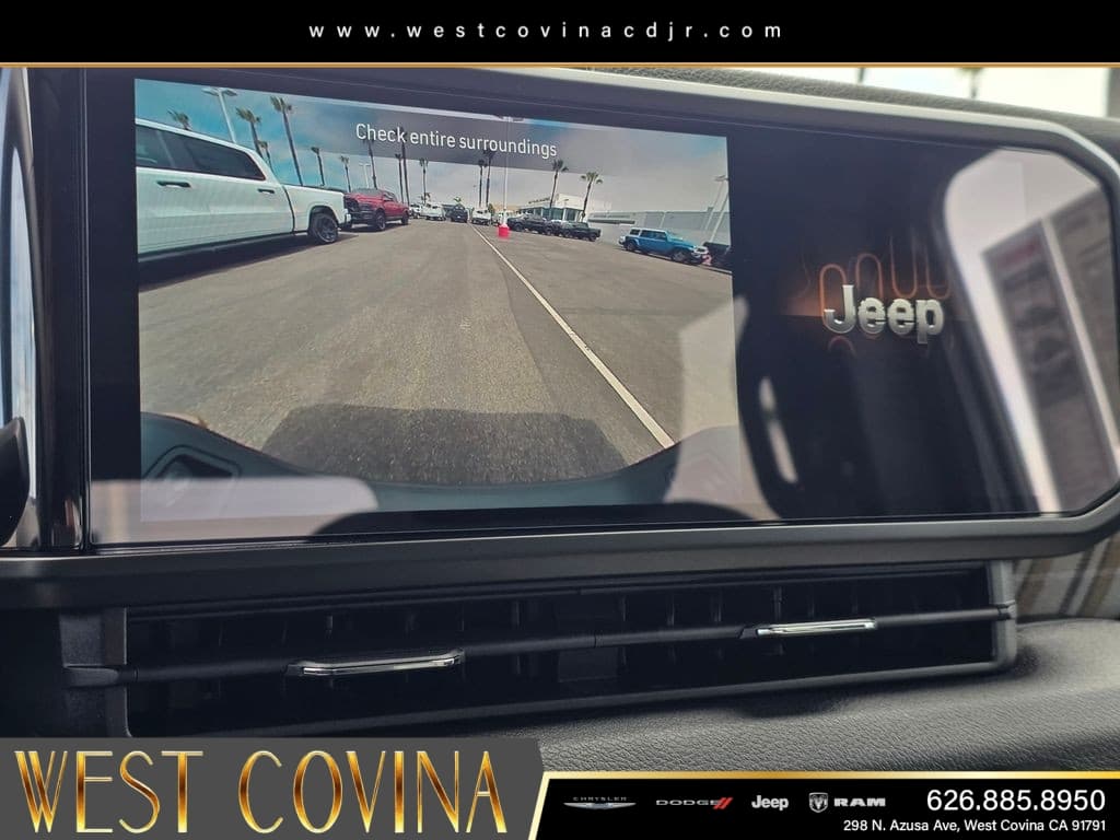 2026 Jeep Gladiator 85th Anniversary Edition thumbnail 17