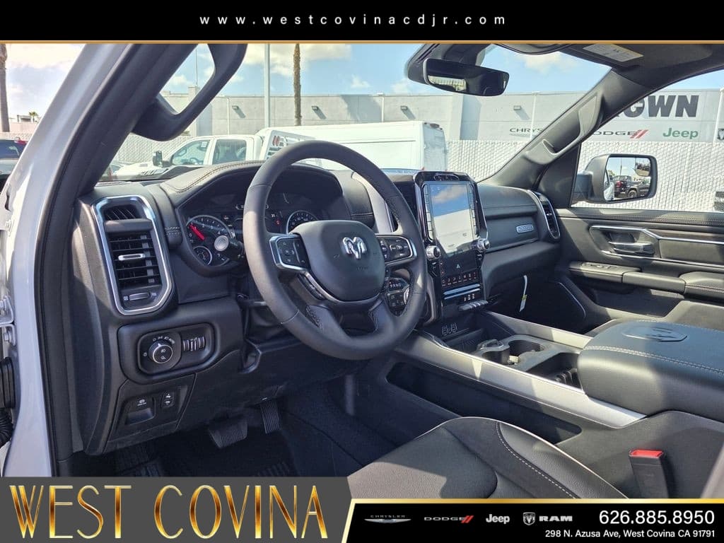 2026 RAM 1500 Laramie thumbnail 15