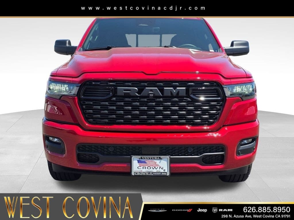 2026 RAM 1500 Express thumbnail 2
