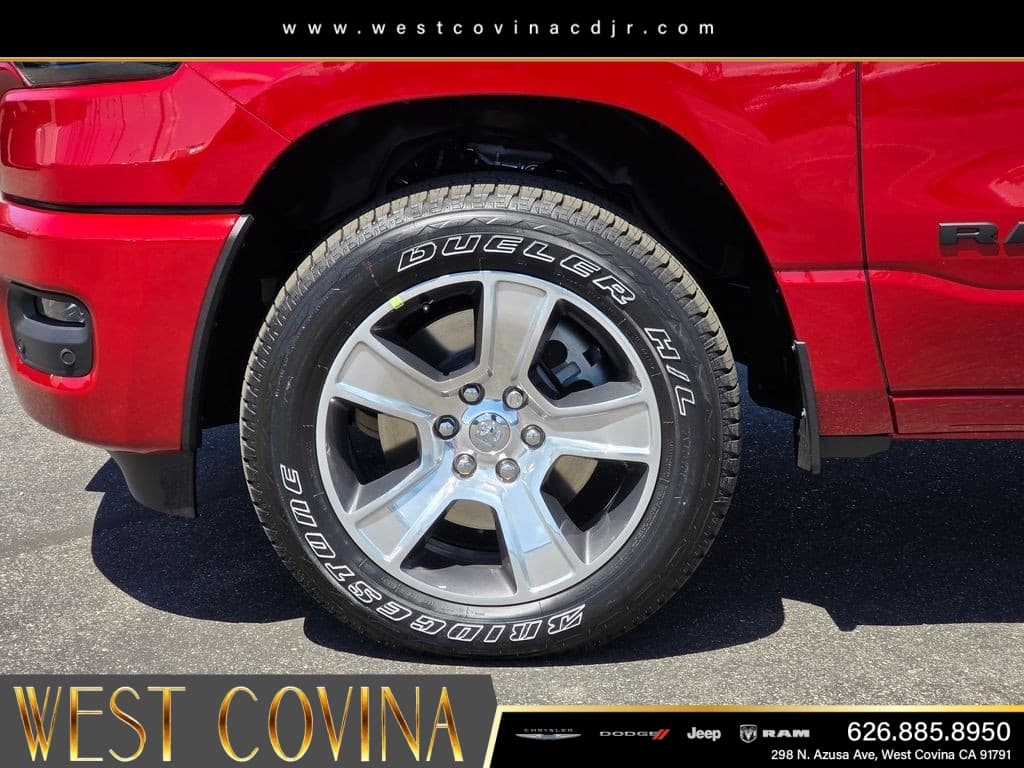 2026 RAM 1500 Express thumbnail 9