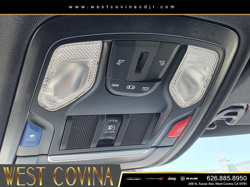 2026 RAM 1500 Express thumbnail 18