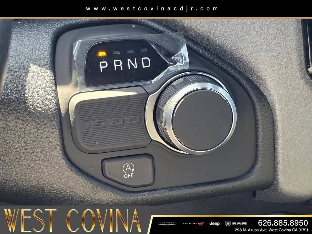 2026 RAM 1500 Express thumbnail 22