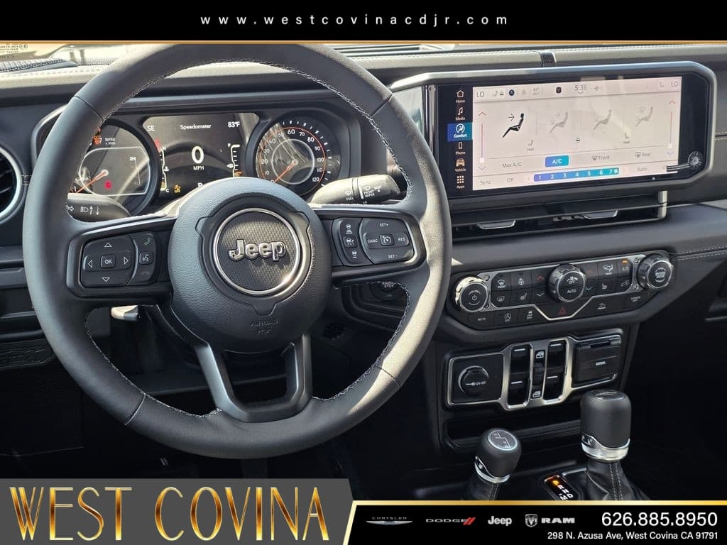 2026 Jeep Gladiator Sahara thumbnail 10