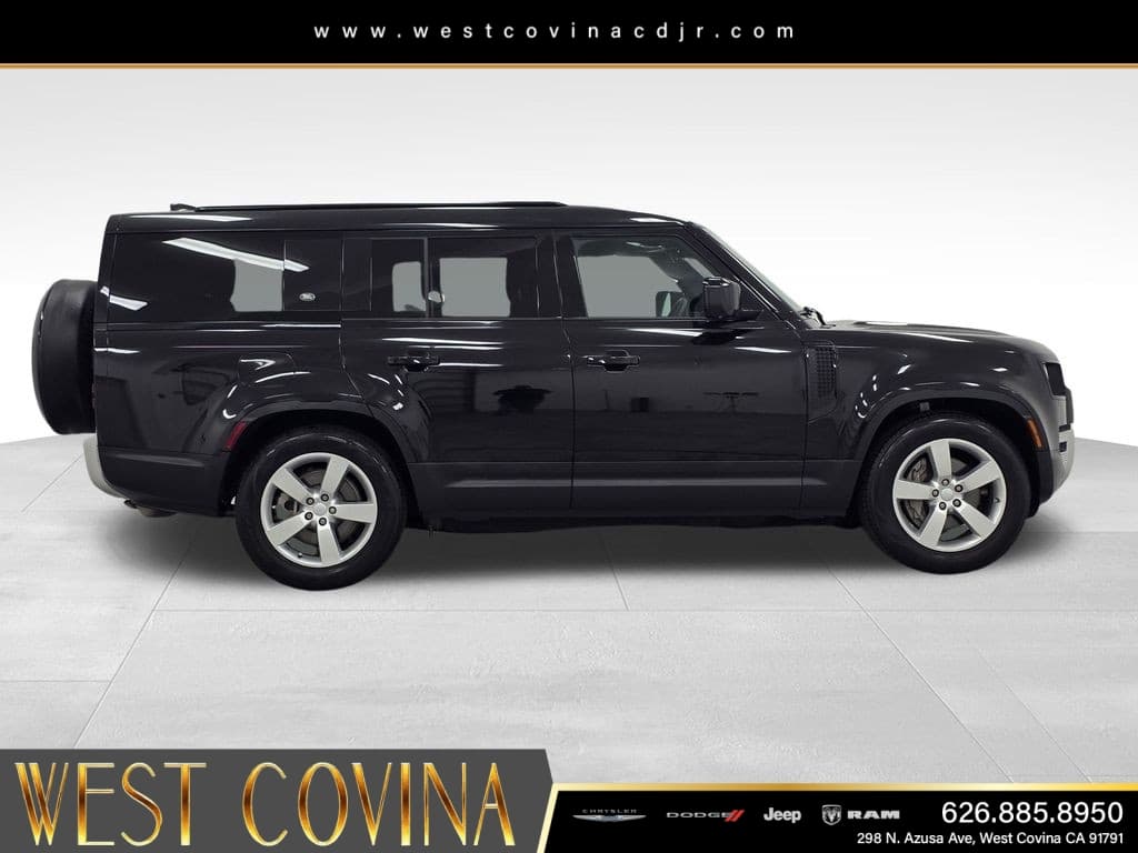 2023 Land Rover Defender 130 SE thumbnail 8