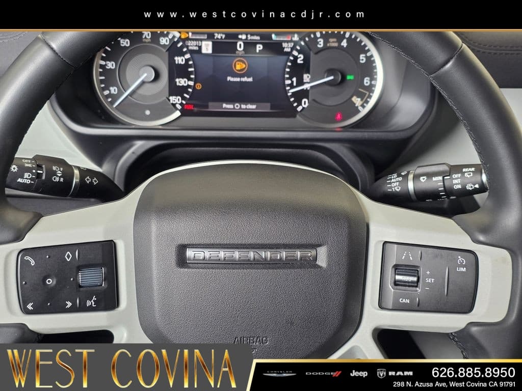 2023 Land Rover Defender 130 SE thumbnail 35