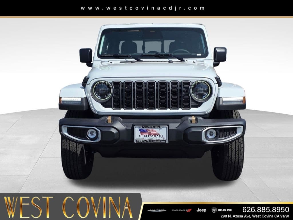 2026 Jeep Gladiator 85th Anniversary Edition thumbnail 2