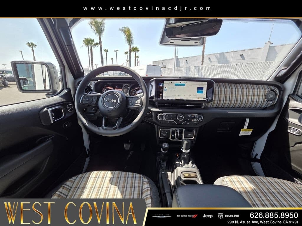2026 Jeep Gladiator 85th Anniversary Edition thumbnail 12