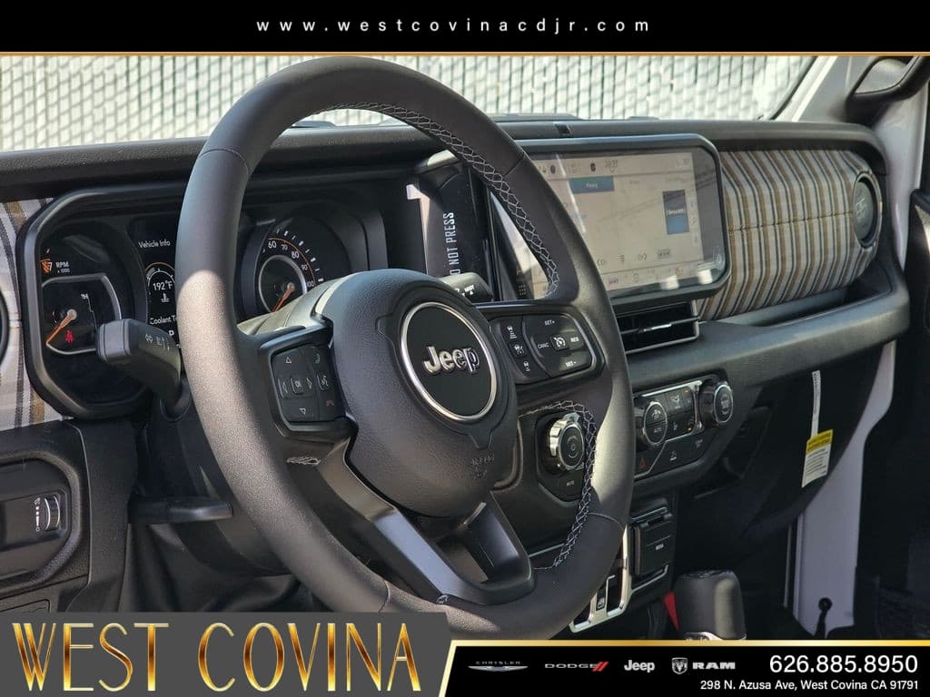 2026 Jeep Gladiator 85th Anniversary Edition thumbnail 17