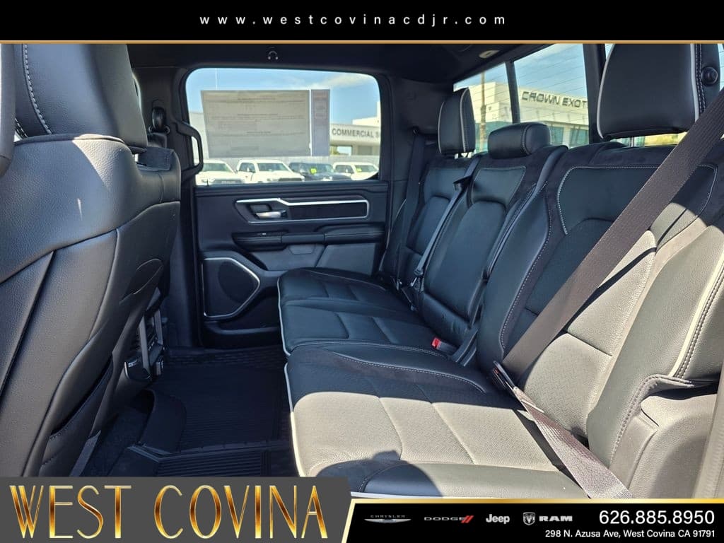 2026 RAM 1500 Laramie thumbnail 11