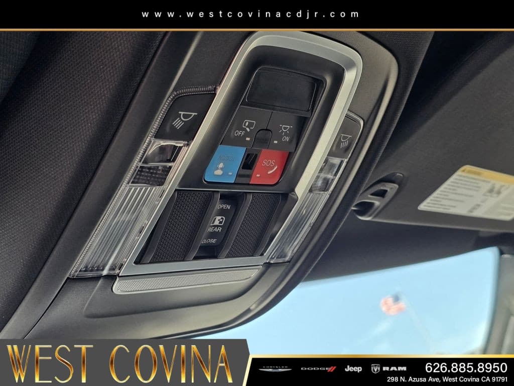 2026 RAM 1500 Laramie thumbnail 15