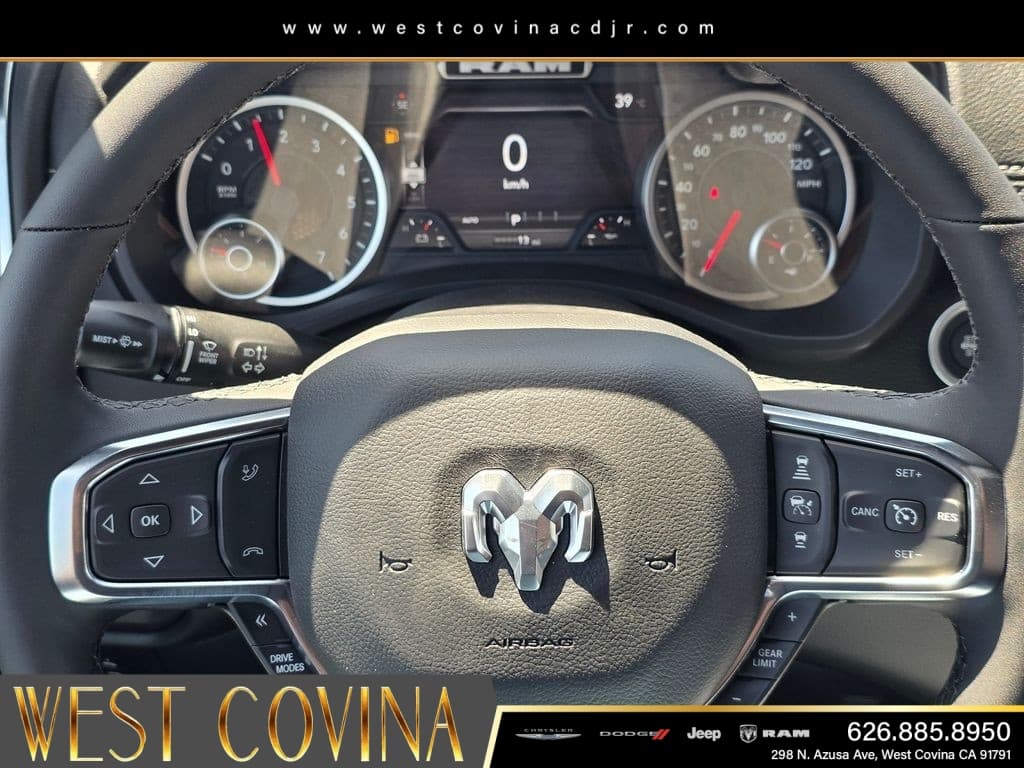 2026 RAM 1500 Laramie thumbnail 18