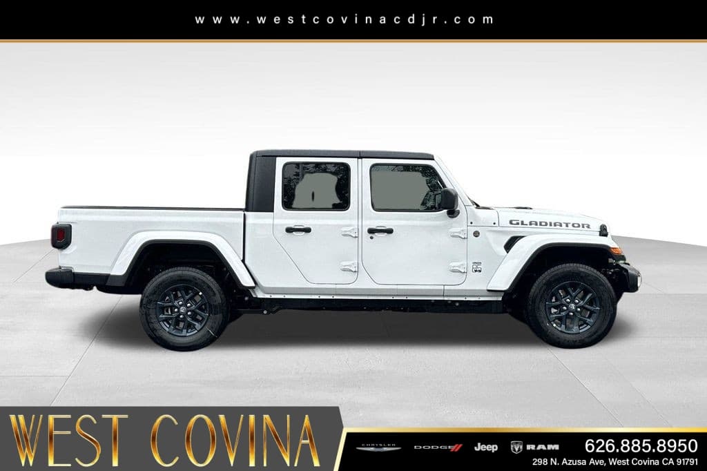 2026 Jeep Gladiator 85th Anniversary Edition thumbnail 4