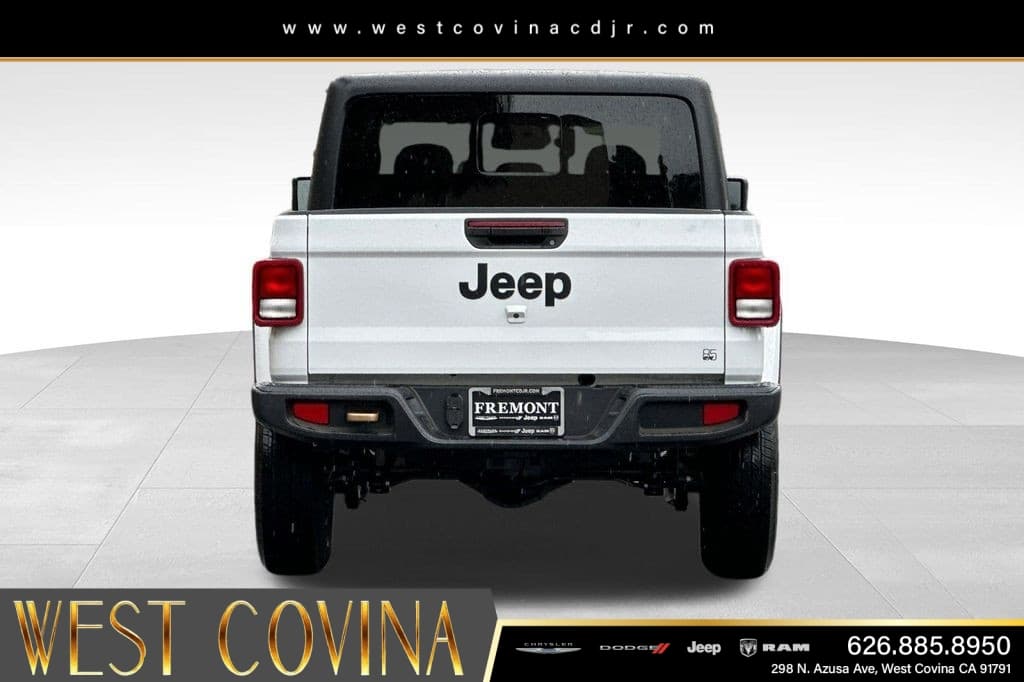 2026 Jeep Gladiator 85th Anniversary Edition thumbnail 6