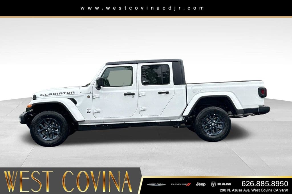 2026 Jeep Gladiator 85th Anniversary Edition thumbnail 8