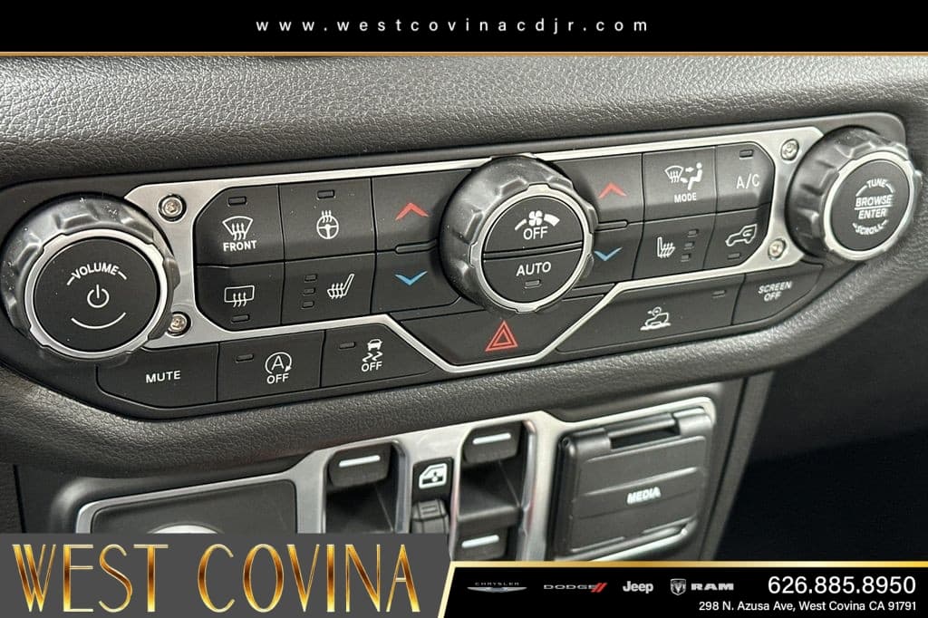 2026 Jeep Gladiator 85th Anniversary Edition thumbnail 19