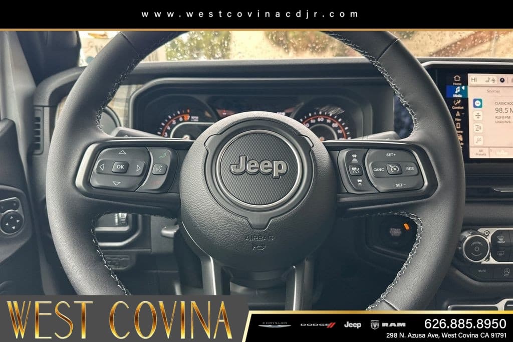 2026 Jeep Gladiator 85th Anniversary Edition thumbnail 22