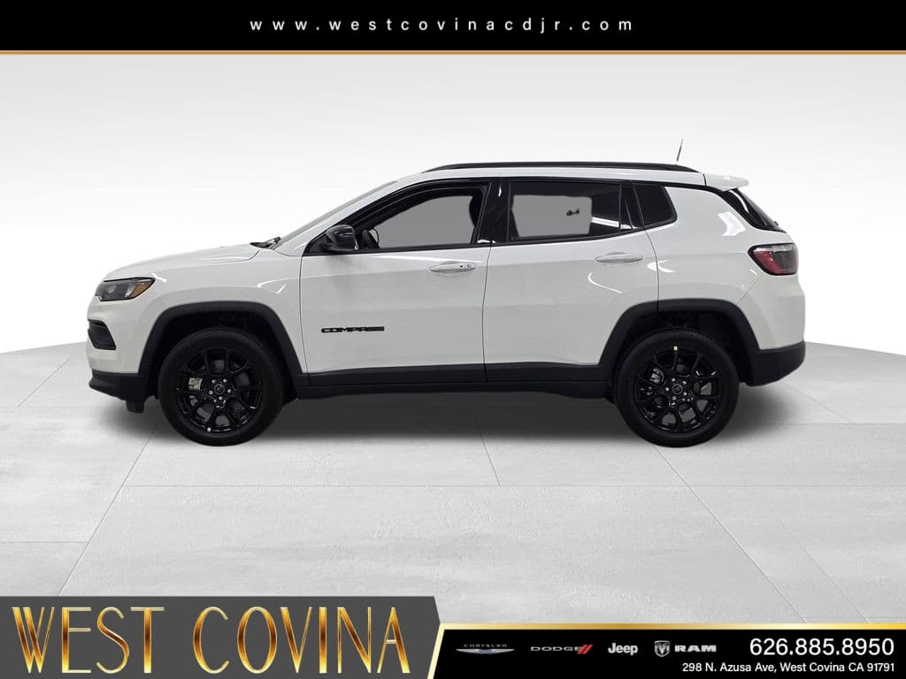2026 Jeep Compass Latitude thumbnail 8
