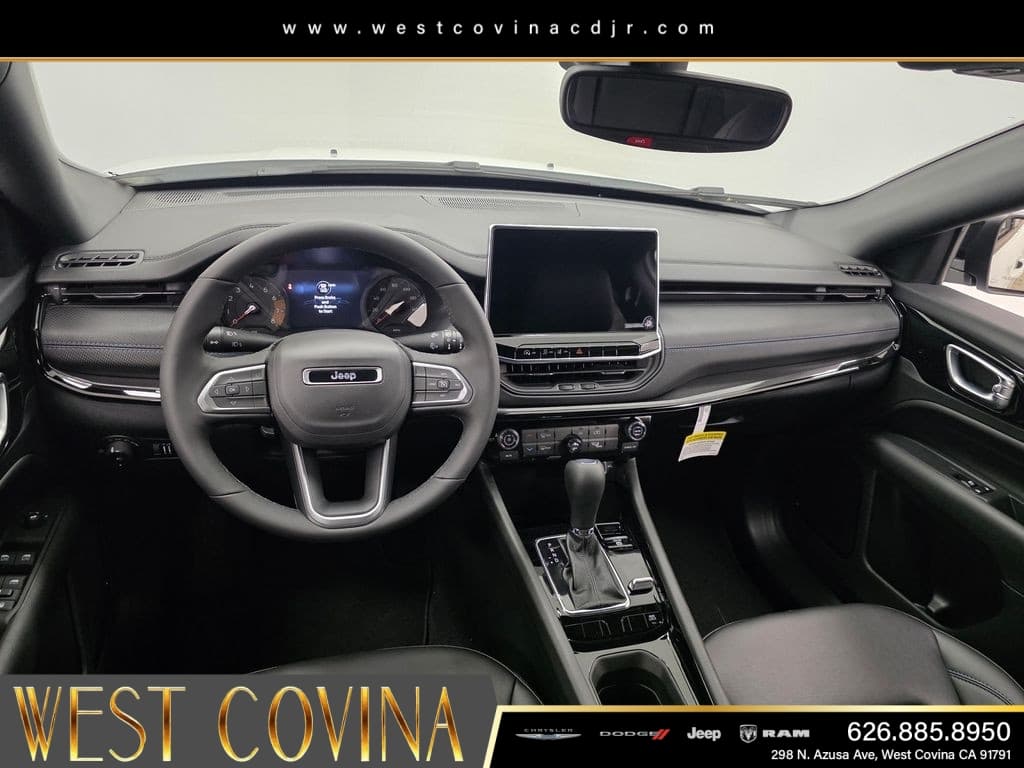 2026 Jeep Compass Latitude thumbnail 9