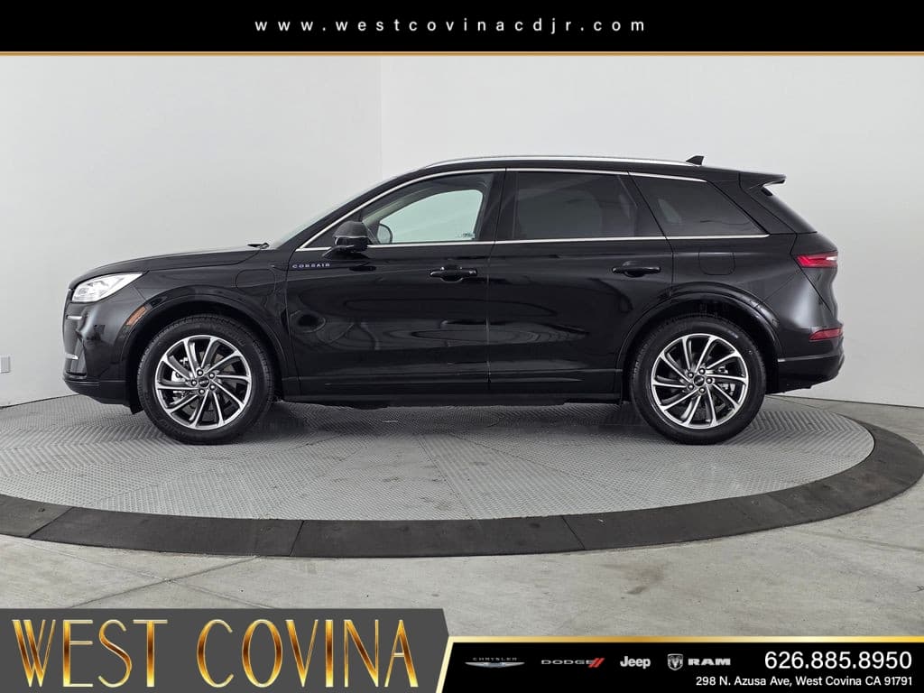 2024 Lincoln Corsair Plug-In Hybrid Grand Touring thumbnail 4