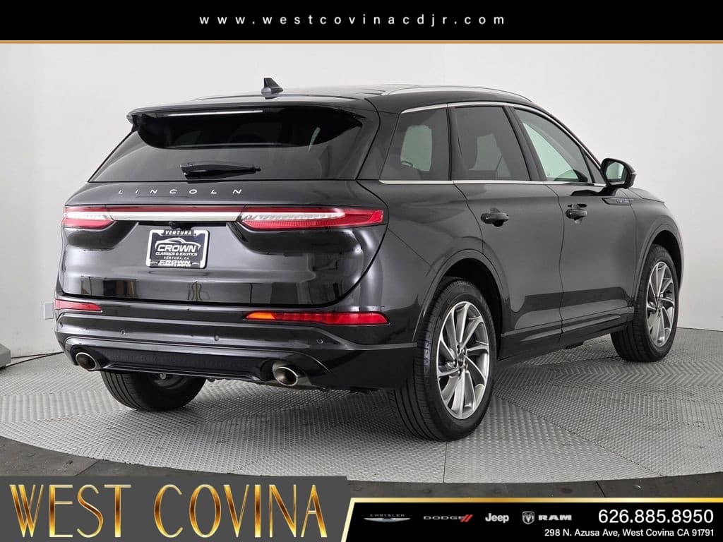 2024 Lincoln Corsair Plug-In Hybrid Grand Touring thumbnail 7