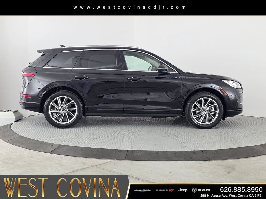 2024 Lincoln Corsair Plug-In Hybrid Grand Touring thumbnail 8