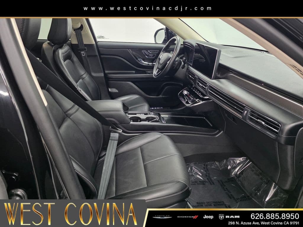 2024 Lincoln Corsair Plug-In Hybrid Grand Touring thumbnail 10