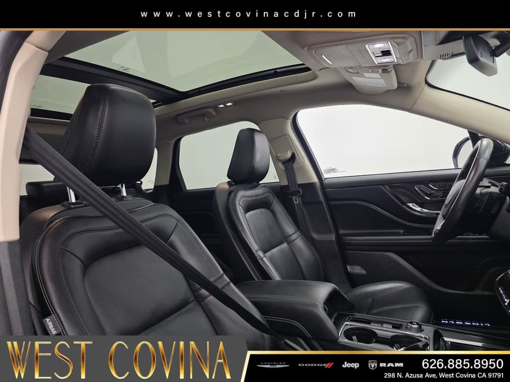 2024 Lincoln Corsair Plug-In Hybrid Grand Touring thumbnail 11
