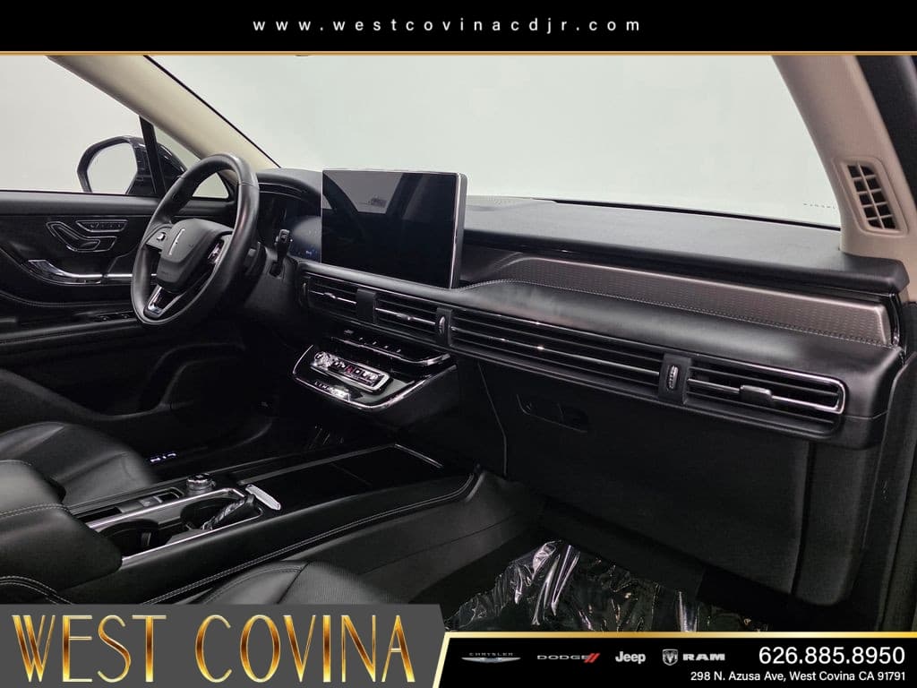 2024 Lincoln Corsair Plug-In Hybrid Grand Touring thumbnail 14
