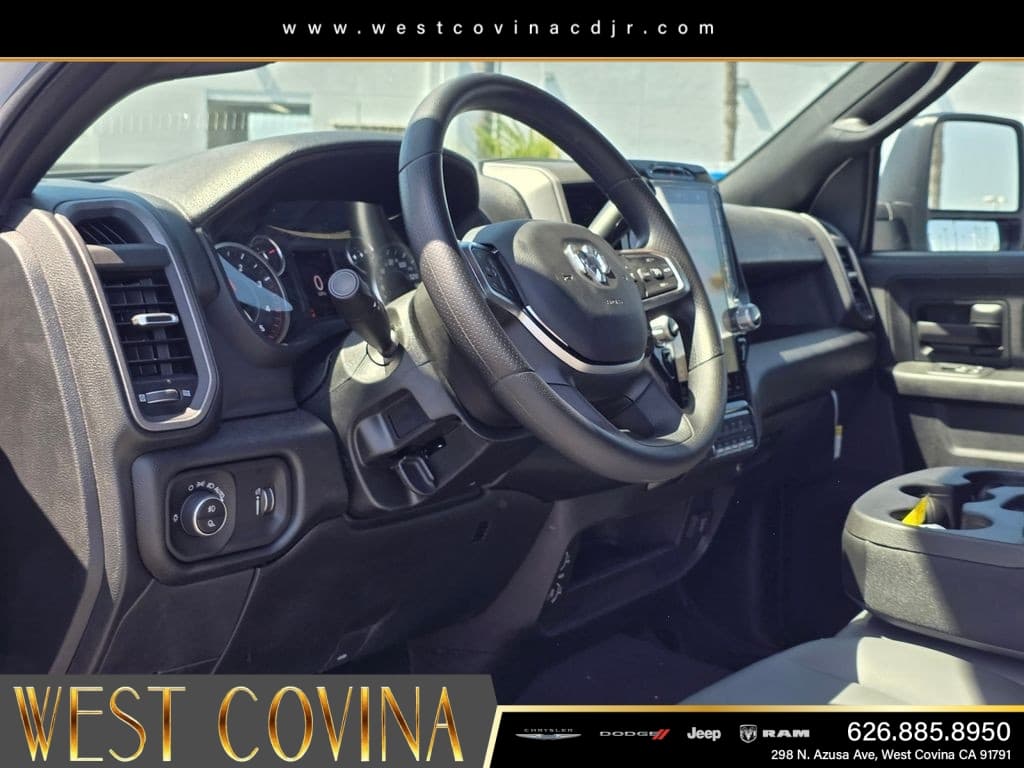 2026 RAM 2500 Tradesman thumbnail 15