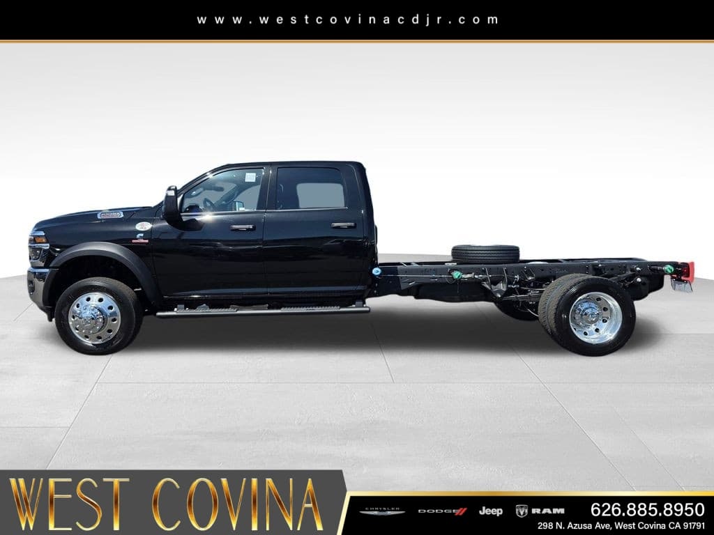 2026 RAM 5500 Chassis Tradesman thumbnail 2