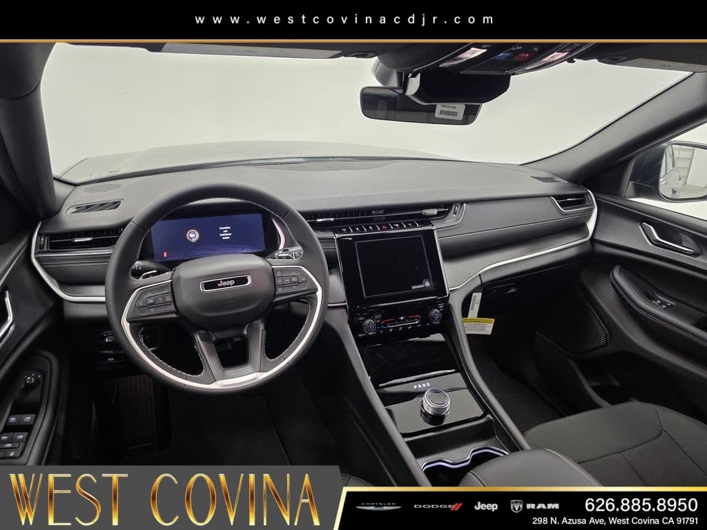 2026 Jeep Grand Cherokee Laredo thumbnail 11