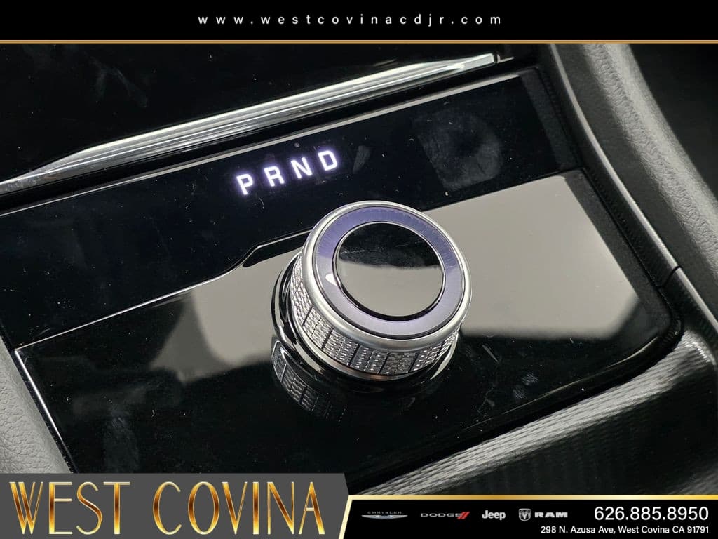 2026 Jeep Grand Cherokee Laredo thumbnail 17
