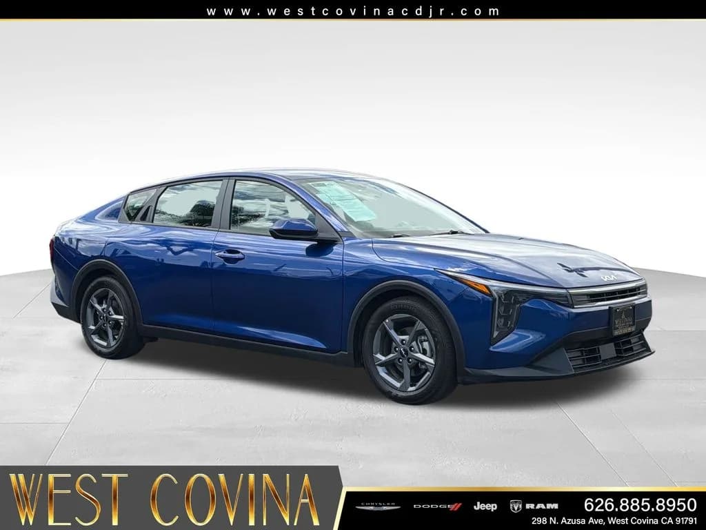 2025 Kia K4 LXS